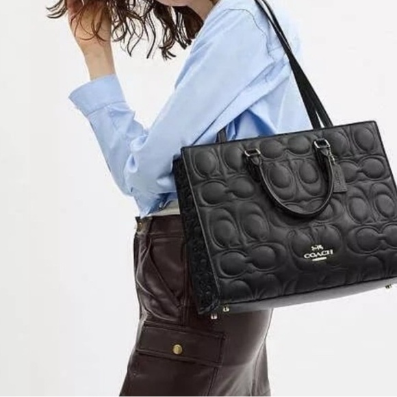 NWT Coach Maggie Tote Bag In Blocked Signature Leather CY672 - Picture 3 of 7